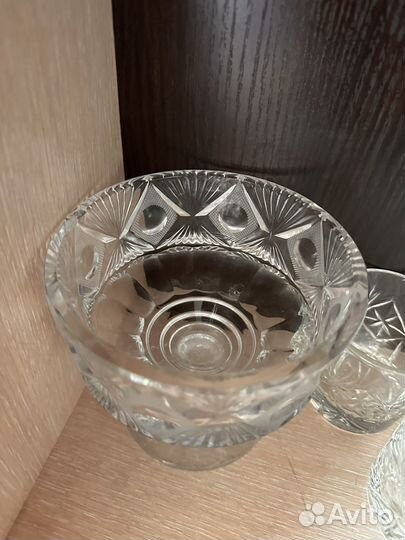 Хрустальная конфетница с крышкой