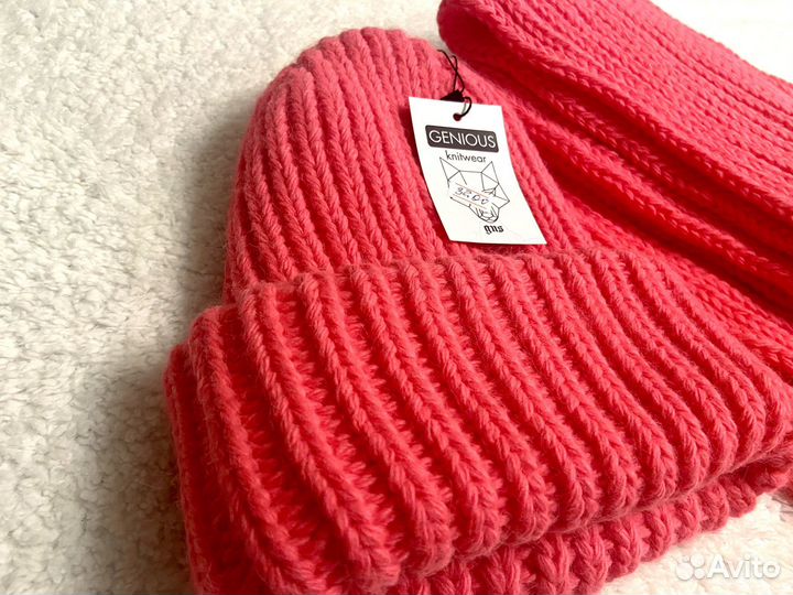 Комплект шапка и шарф новый