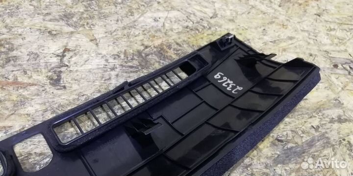 Декоративная накладка торпедо Land Rover 4