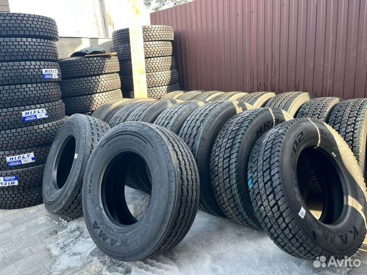 Грузовые шины 385/65R22,5 Landspider усиленные