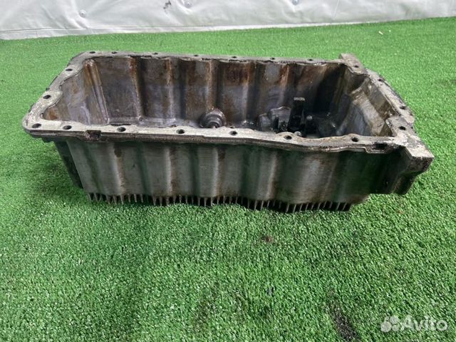 Поддон масляный двигателя Volkswagen Jetta 5 (1K)