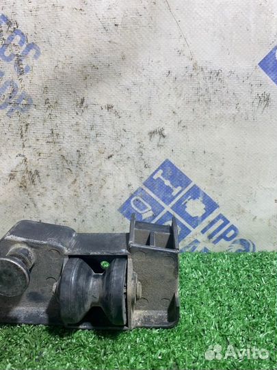 Кронштейн задний левый Bmw X5 кроссовер 3.0 M54