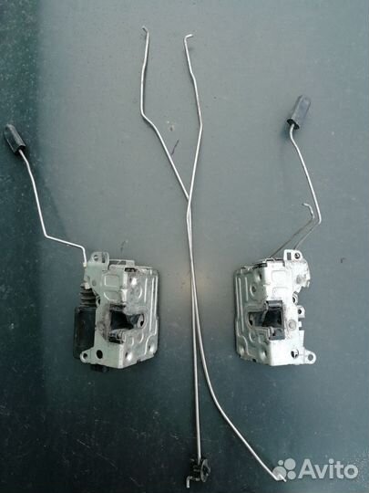 Замок двери renault logan