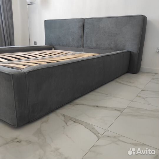 Кровать двухспальная