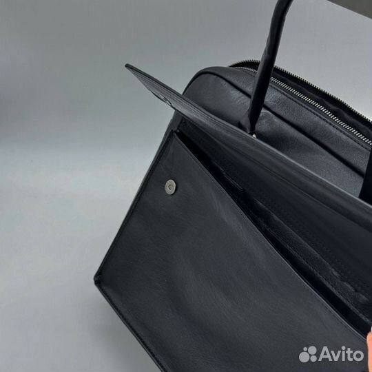 Мужской кожаный портфель