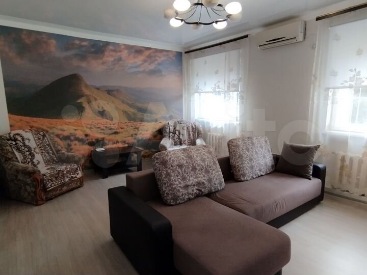 3-к. квартира, 81 м², 1/3 эт.