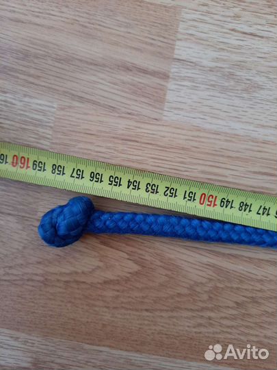 Гимнастическая скакалка