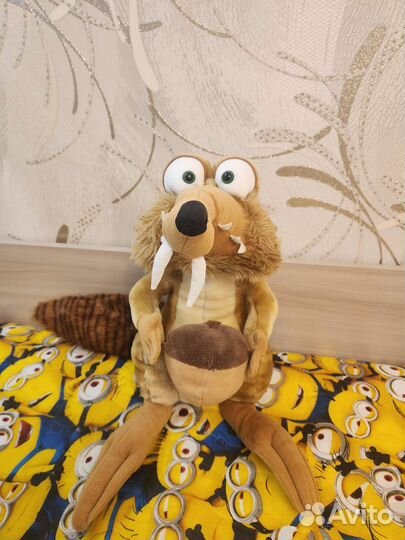 Большая мягкая игрушка белка