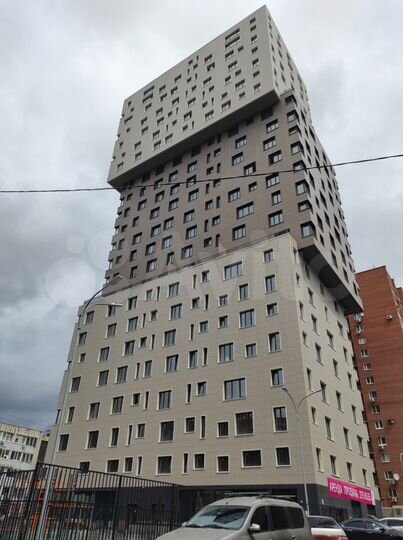 3-к. квартира, 121 м², 2/22 эт.