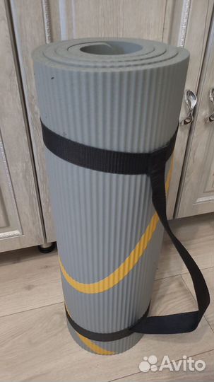 Коврик для йоги и фитнеса