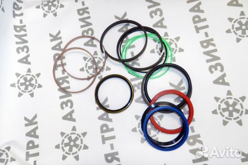 Ремкомплект гидроцилиндра стрелы Hitachi EX200LC-3