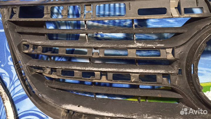 Решетка радиатора volkswagen tiguan 1