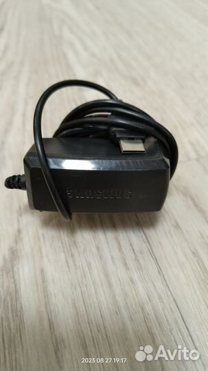 Зарядные для телефонов дата кабеля, гарнитуры