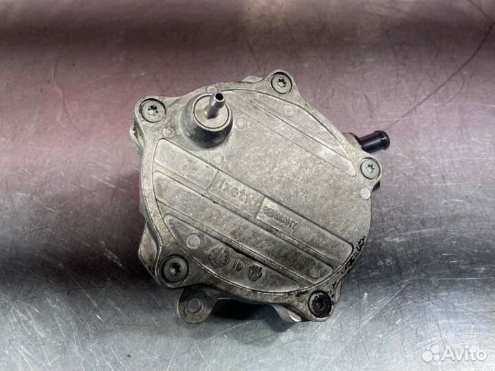 Насос вакуумный Bmw X5 E70 N62B48B 2007