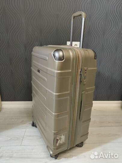 Чемодан Hush Puppies