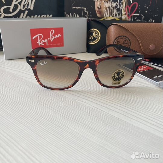 Солнцезащитные очки ray ban