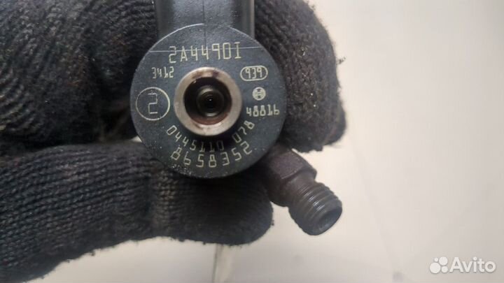 Форсунка топливная Volvo S60