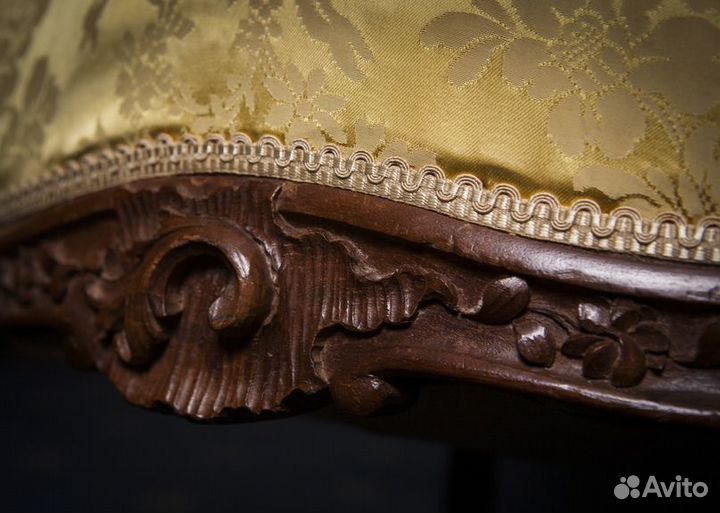 Кресло в стиле Людовик XV