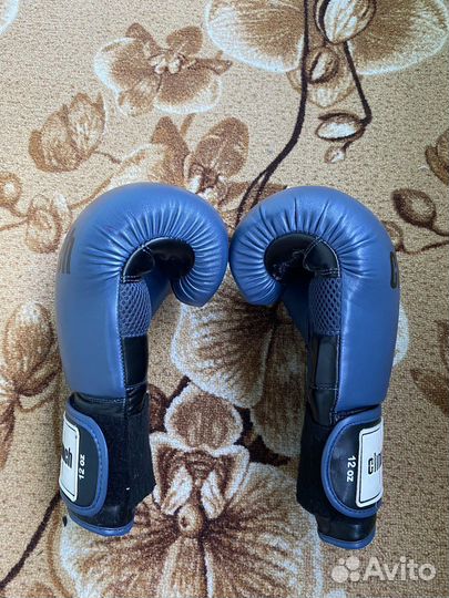 Боксерские перчатки 12 oz clinch