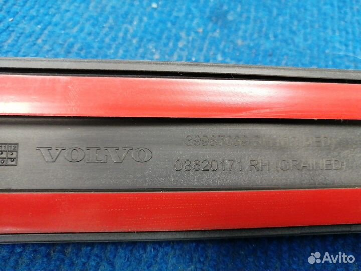 Молдинг на дверь задний правый 39987039 Volvo