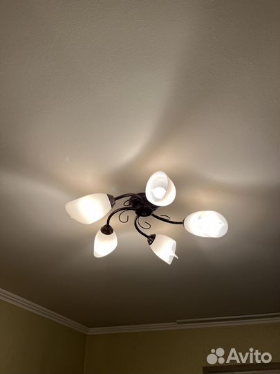 Люстра потолочная