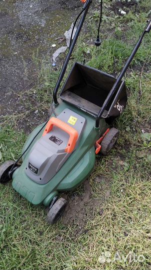 Газонокосилка электрическая