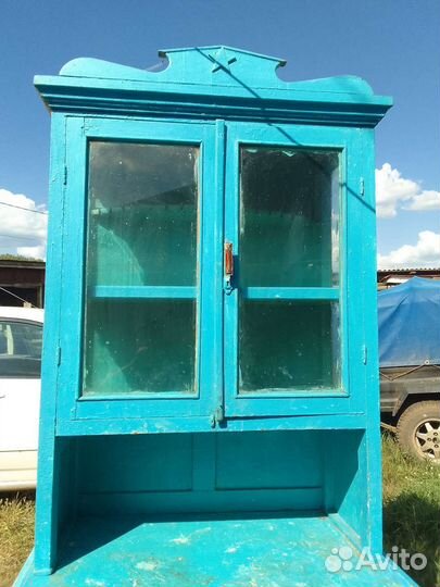 Шкаф со столом (антиквариат)