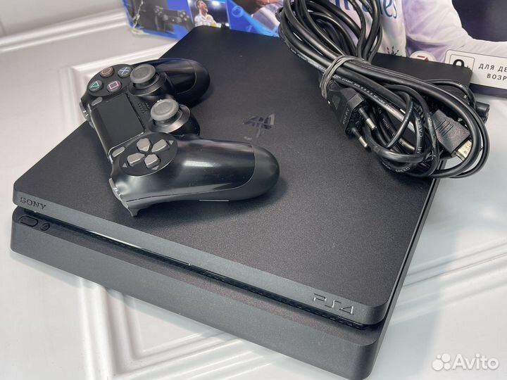 Sony PlayStation 4 Slim 1TB