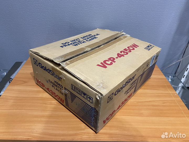 Видеомагнитофон GoldStar VCP 4350 новый