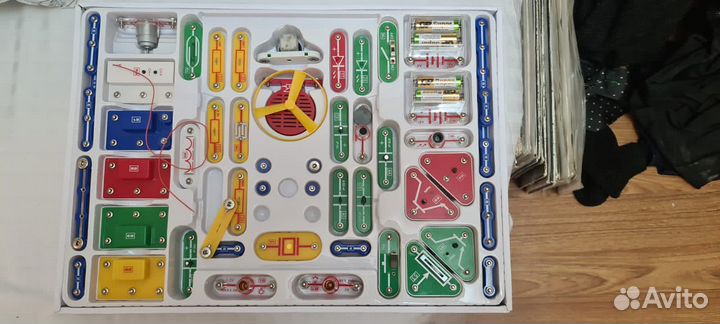 Конструктор знаток