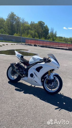 Мотоцикл Yamaha R6