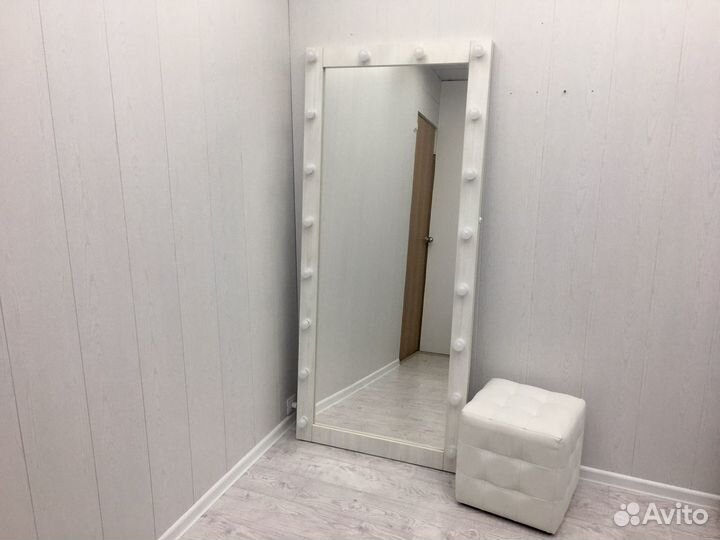 Зеркало с подсветкой