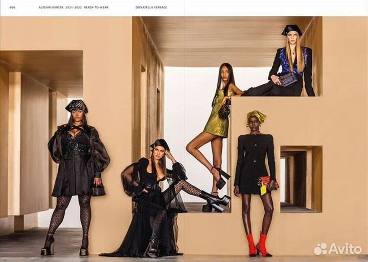 Книга Versace: The Complete Collections (Catwalk)