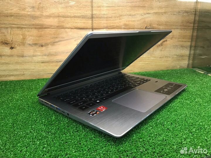 Ноутбук Acer Swift 2021г Ryzen 5 3500/8/256