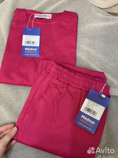 Медицинский костюм новый 46