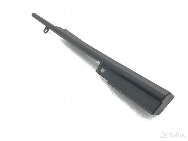 Накладка крыла правая Nissan Qashqai 1.6 2009