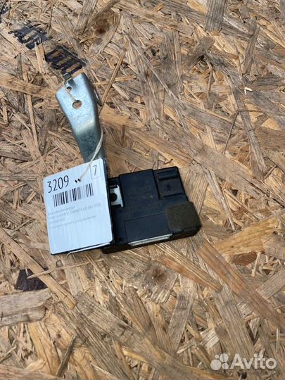 Блок иммобилайзера Toyota Avensis универсал D4D