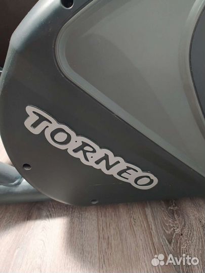 Эллиптический тренажер torneo