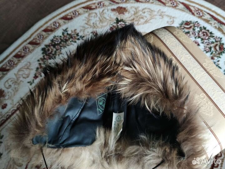 Шапка женская из енота эскимоска