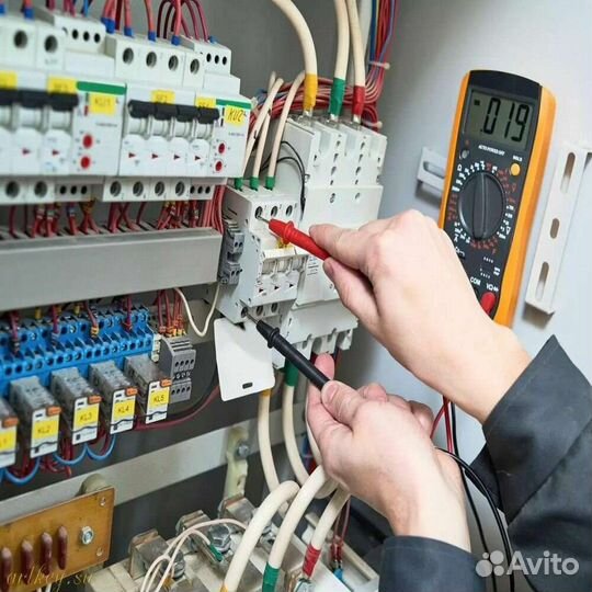 Услуги электрика с выездом