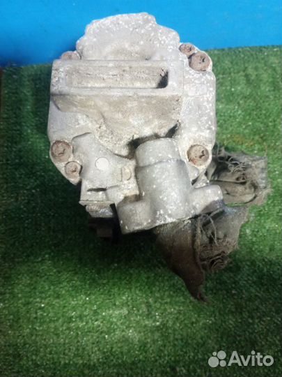 Компрессор кондиционера Subaru Legacy B12 2.0 16V