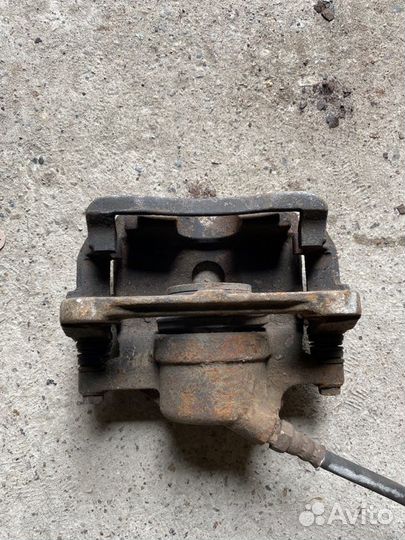 Суппорт тормозной передний левый Lifan X60 X60