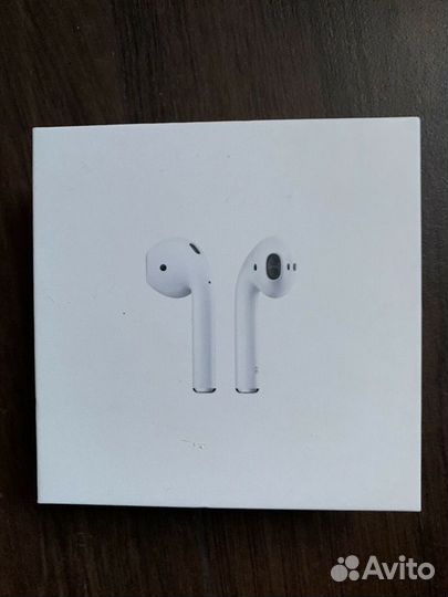 Беспроводные наушники Apple AirPods 2, новые