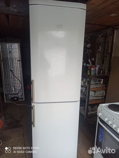 Холодильник Аристон