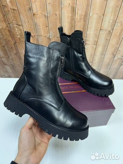 Полусапожки зимние на низком каблуке