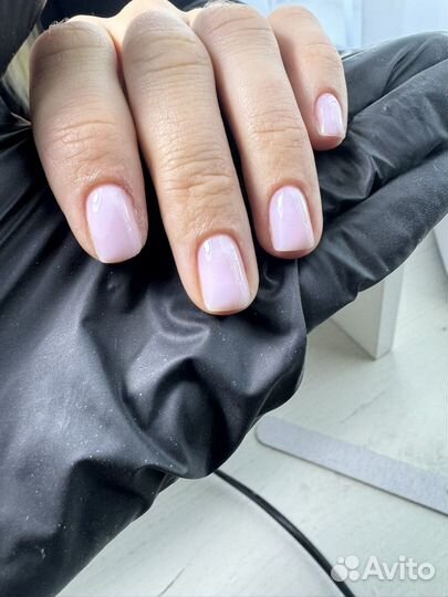 Модель на маникюр и педикюр