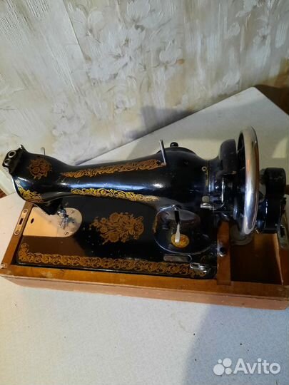 Швейная машинка ручная