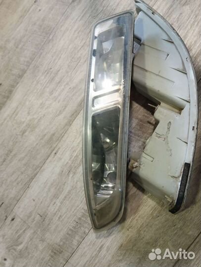 Противотуманные фары Nissan Almera Classic