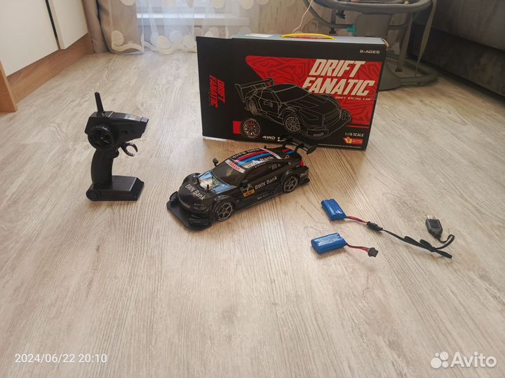 Машинка на радиоуправлении дрифт