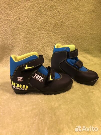 Лыжные ботинки, лыжи, коньки